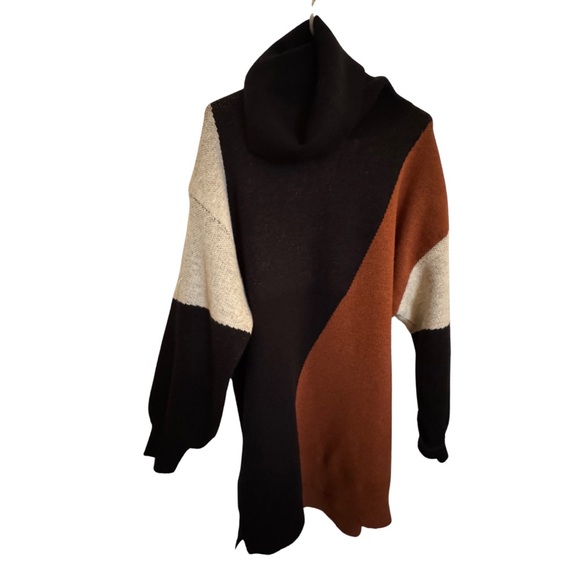 Blu Pepper Dresses & Skirts - Blu Pepper Dark Knit Sweater